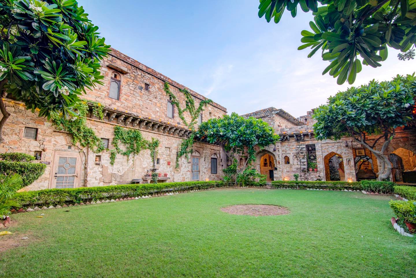must-see-tourist-places-near-delhi-within-200-kms-dadhikar-fort-alwar